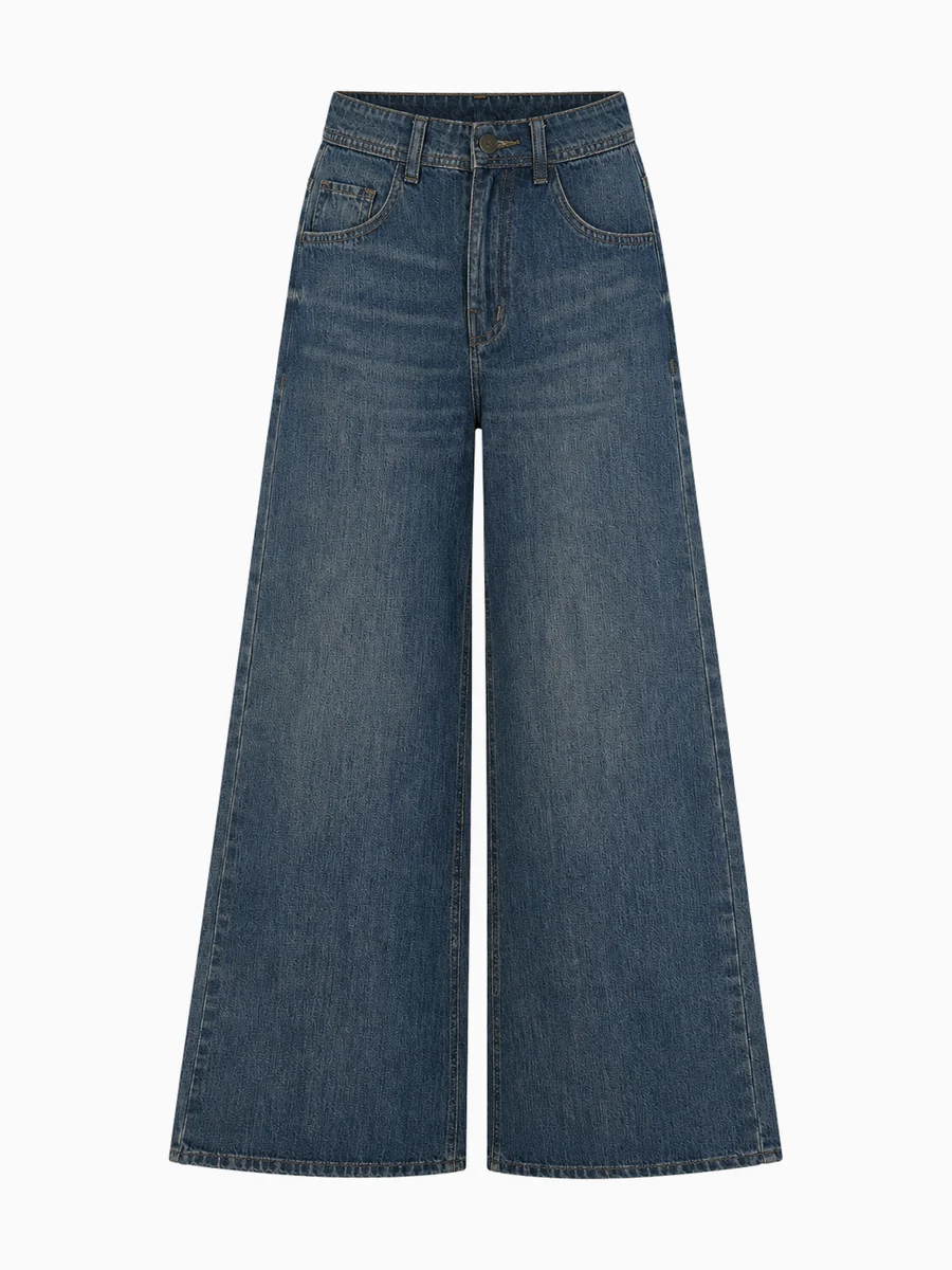 Jeans wanita potongan wide leg dengan pipa kaki lebar